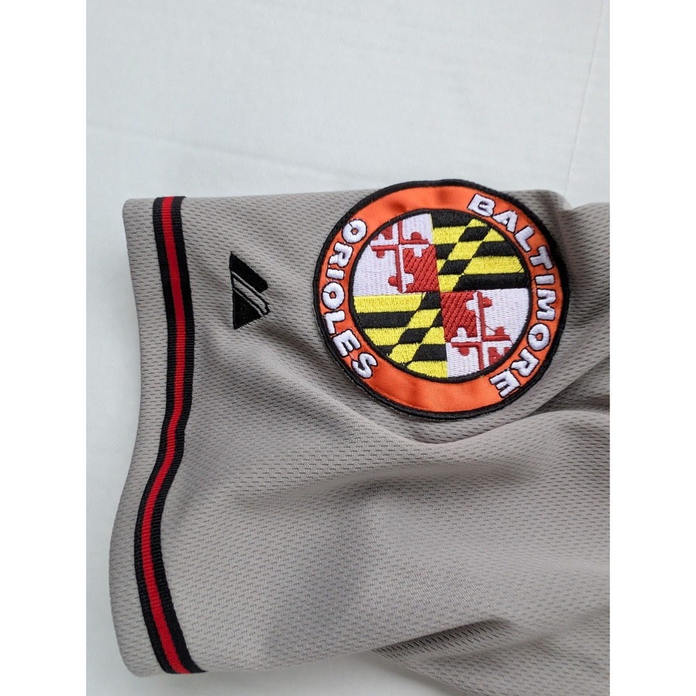 READ Manny Machado Baltimore Orioles Jersey Size 50 Camo Memorial Day Majestic - Picture 12 of 12